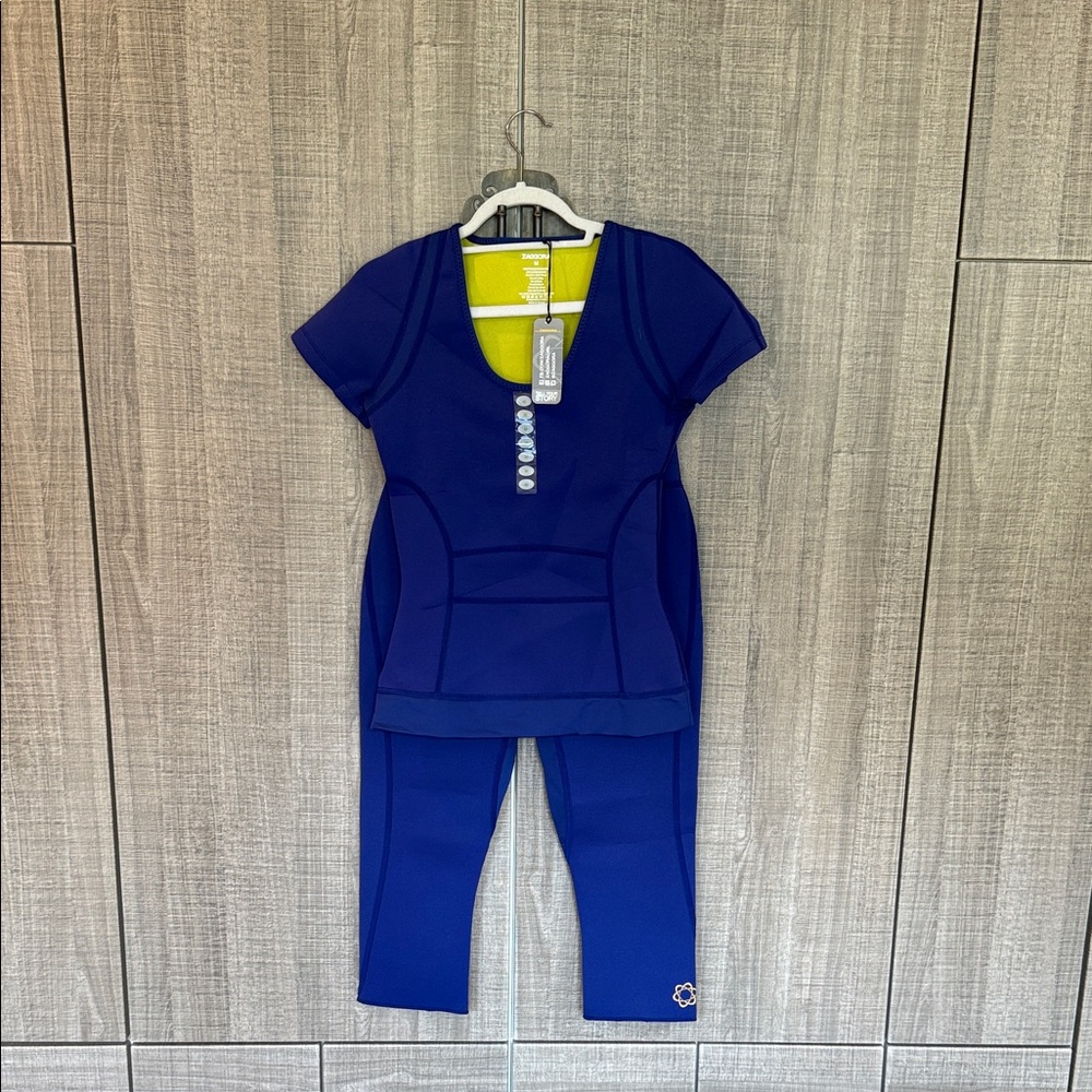 Zaggora Structured Hot Tee And Capri Set‎